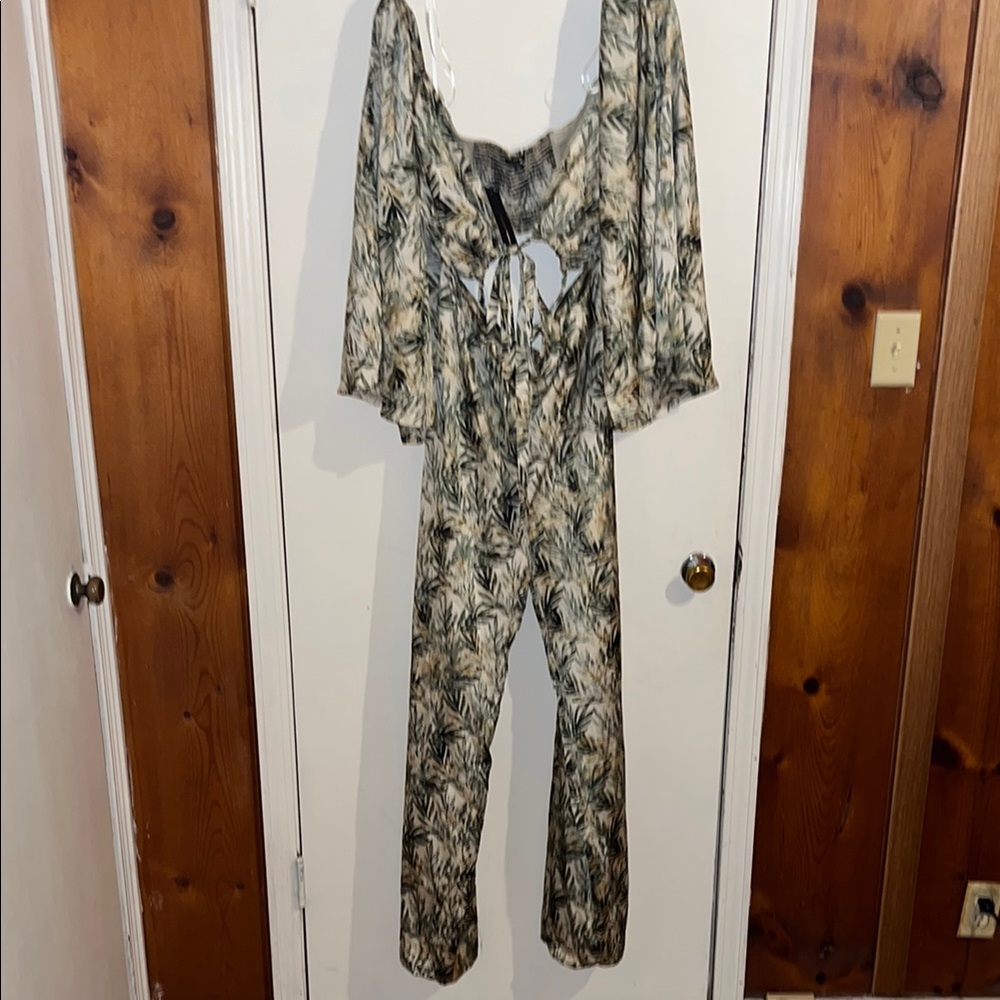 Fashion Nova Green Leaf Print Jumpsuit